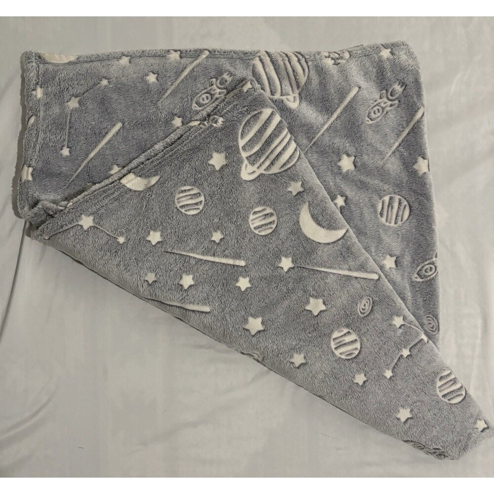 GLOW IN THE DARK BLANKET (Stars and Planets)